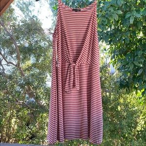 Tie waist striped dresss